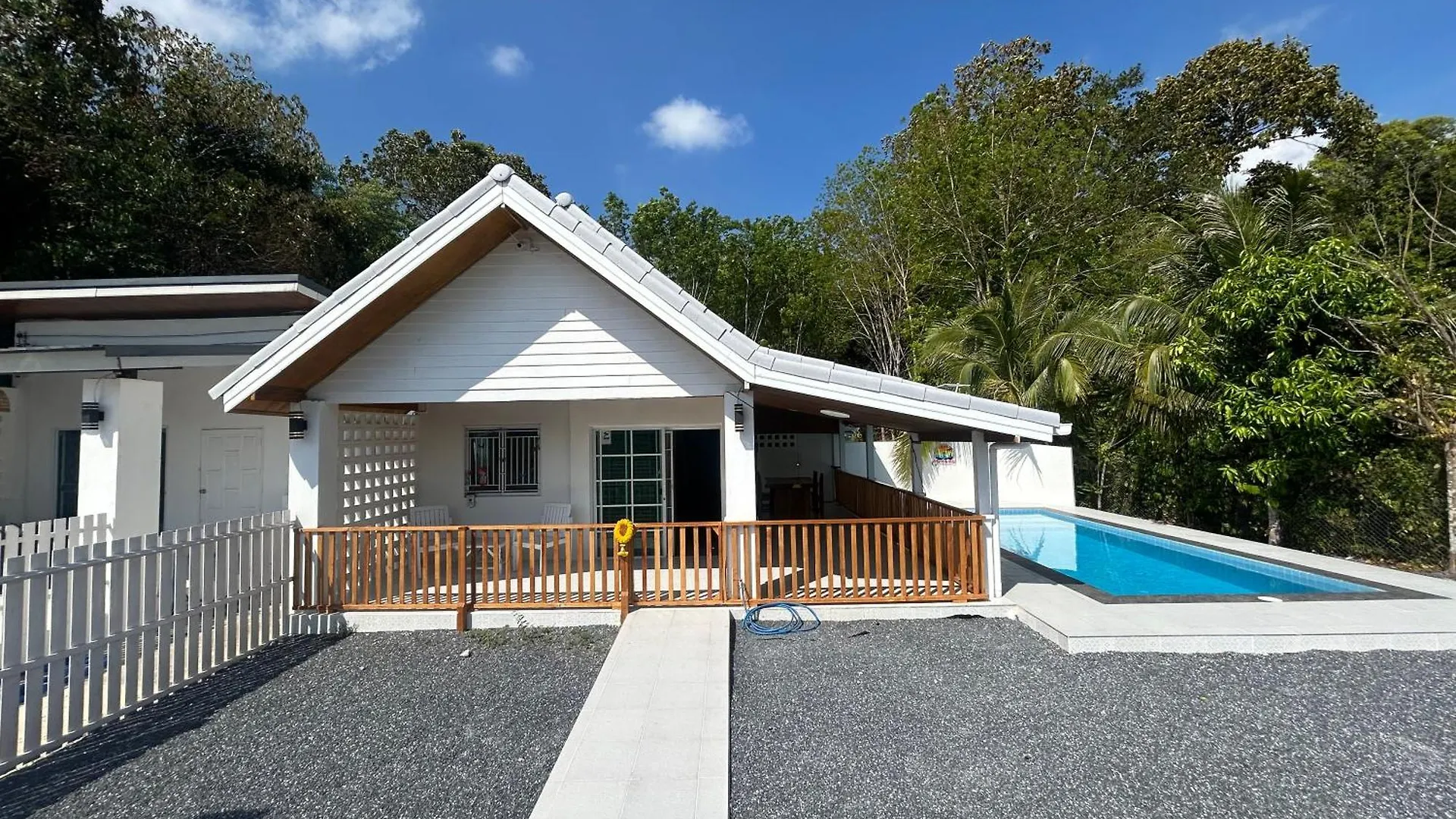 3 Bedroom & Loft Pool Villa Copacolanta Ko Lanta