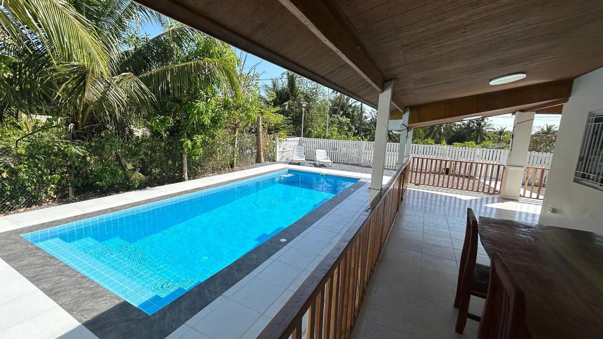 3 Bedroom & Loft Pool Villa Copacolanta Ko Lanta